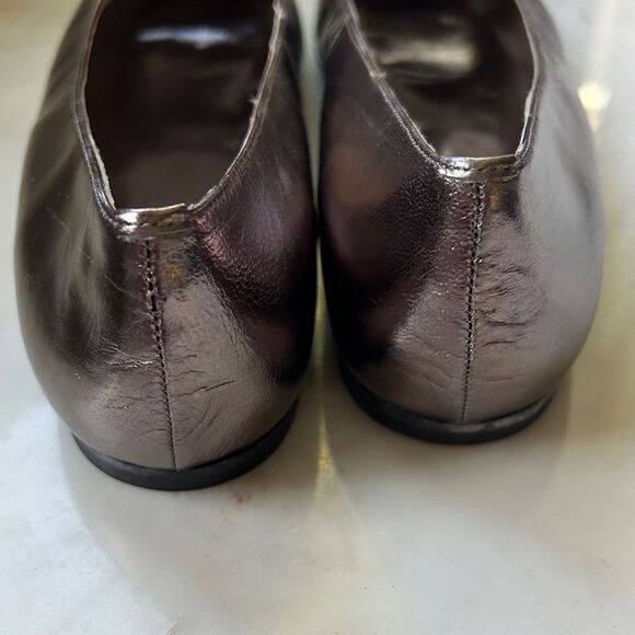 New Y2K Bandolino Metallic Bronze Silver leather Women's Flats 8N - Picture 5 of 7